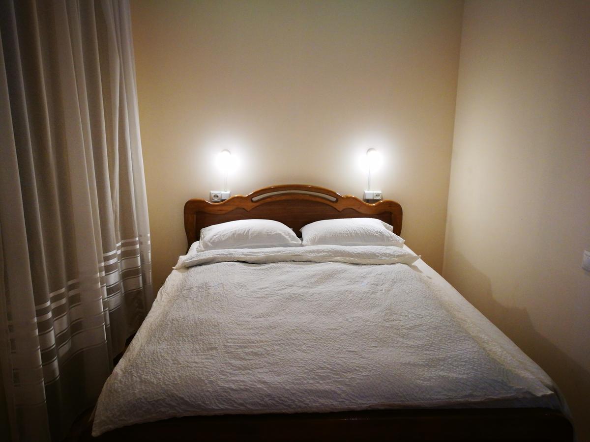 Hotel Salo Tbilisi Esterno foto