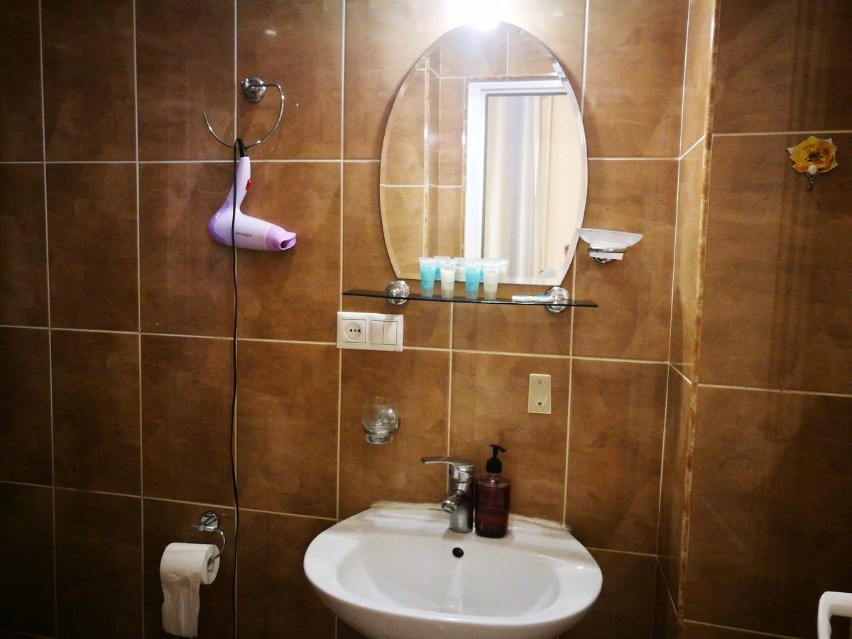 Hotel Salo Tbilisi Esterno foto