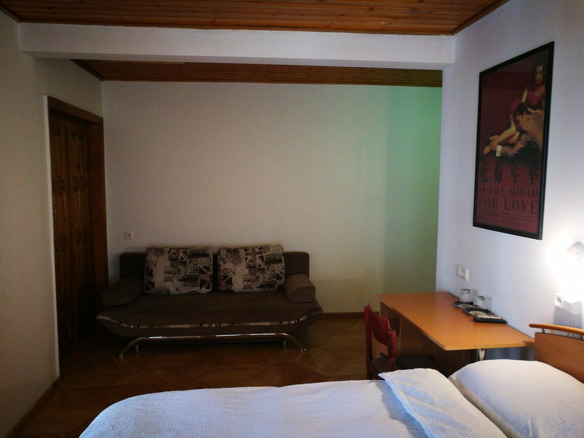 Hotel Salo Tbilisi Esterno foto
