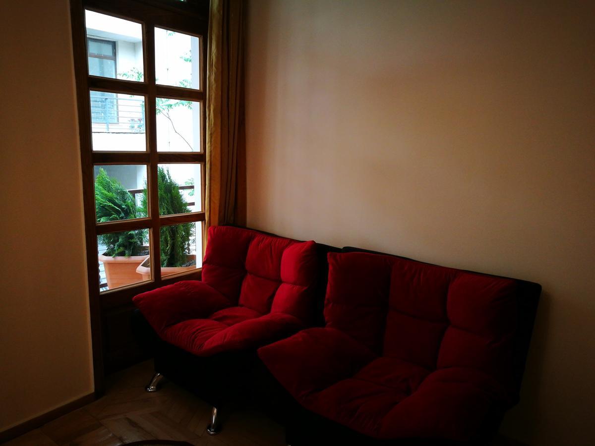 Hotel Salo Tbilisi Esterno foto